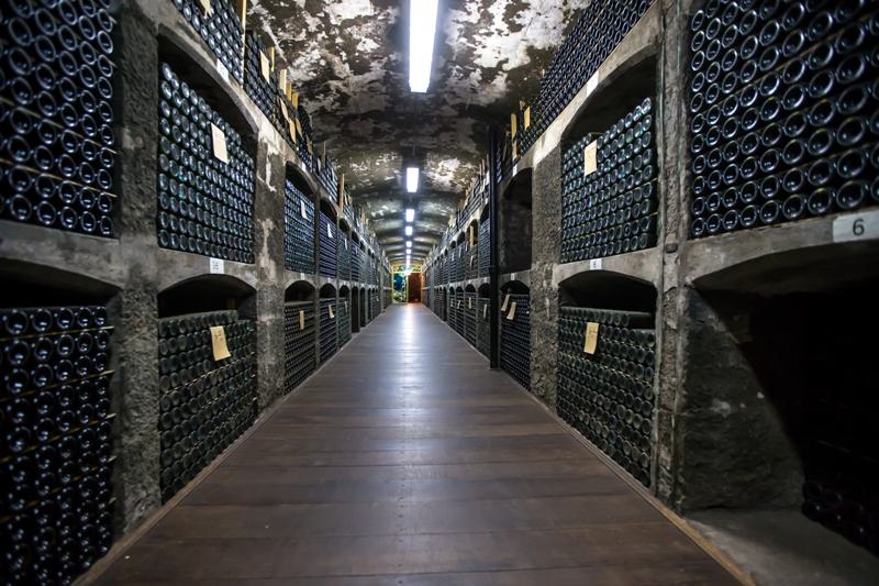 Подвалы «Массандры» с креплеными винами
